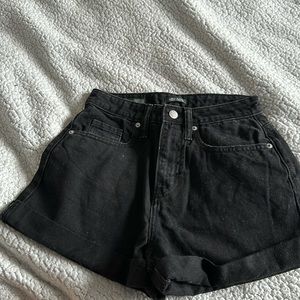 Wild fable black jean short high rise mom shorts size 00